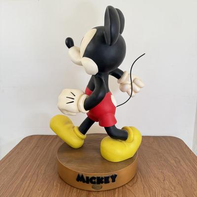 LOT 36B: 20" Disney Mickey Mouse Statue