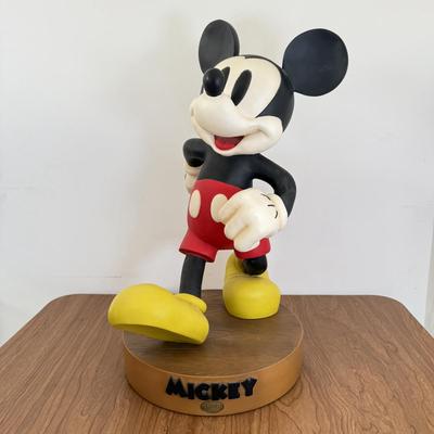 LOT 36B: 20" Disney Mickey Mouse Statue