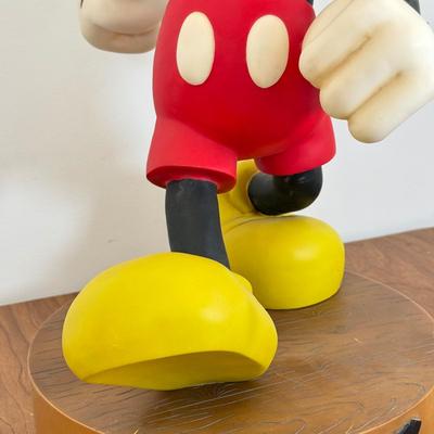 LOT 36B: 20" Disney Mickey Mouse Statue