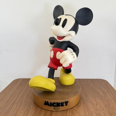LOT 36B: 20" Disney Mickey Mouse Statue