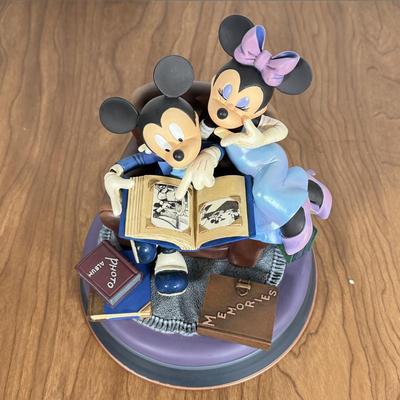 LOT 41B: Disney Gallery Markrita Mickey & Minnie Photo Album Statue Trinket Box