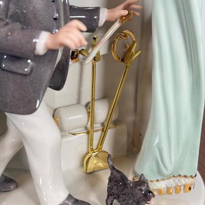 LOT 42B: Lenox Wizard of Oz The Wizard Porcelain Statue w/ COA & Box