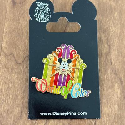 LOT 50A: Walt Disney World Pin Trading Bag w/ Collection of Disney Trading Pins including LE500 Mickey Dancing w/ Minnie Playing Piano