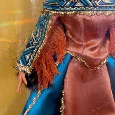 LOT 53B: 1997 Disney Store Princess Dolls NRFB - Pocahontas, Belle, Snow White