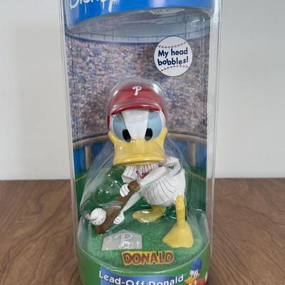 LOT 57B: Bobble Dobbles Disney MLB Philadelphia Phillies Baseball Bobbleheads NRFB - Mickey & Donald