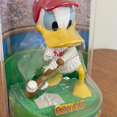 LOT 57B: Bobble Dobbles Disney MLB Philadelphia Phillies Baseball Bobbleheads NRFB - Mickey & Donald