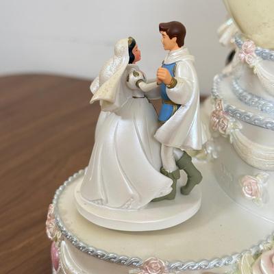 LOT 63B: Disney Parks Princess Couples "So This is Love" Musical Movement Snowglobe