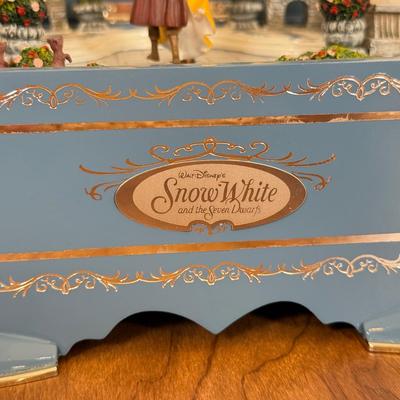 LOT 69B: Disney Sankyo Snow White's Dance Ever After Music Box A04280 - "Some Day My Prince Will Come"