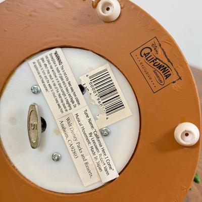 LOT 75B: Disney Snowglobes - Enesco "In the Good Old Summertime, California Adventure "California Here I Come" &...