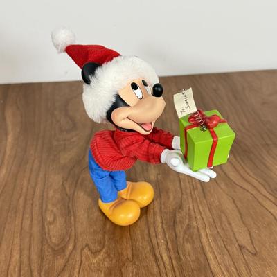 LOT 77B: Disney Clothique Possible Dreams Santas, Mickey & Minnie w/ Disney's Christmas Collection Train Photo Prames & Salt...