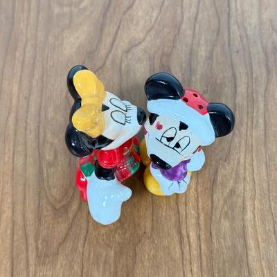 LOT 77B: Disney Clothique Possible Dreams Santas, Mickey & Minnie w/ Disney's Christmas Collection Train Photo Prames & Salt...