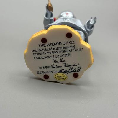 LOT 81B: Madam Alexander Wizard Of Oz Figurine Set