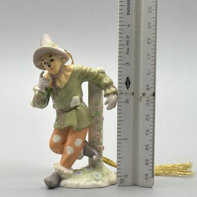 LOT 82B: Lenox The Wizard Of Oz Scarecrow Figurine