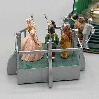 LOT 85B: The Wizard Of Oz/Hallmark Ornaments