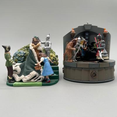 LOT 86B: The Wizard Of Oz Hallmark Ornament & Music Box