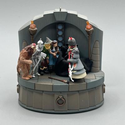 LOT 86B: The Wizard Of Oz Hallmark Ornament & Music Box