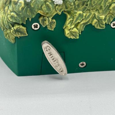 LOT 86B: The Wizard Of Oz Hallmark Ornament & Music Box