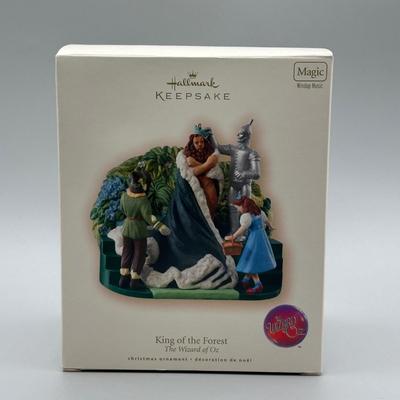 LOT 89B: Hallmark Wizard Of Oz Ornament Collection