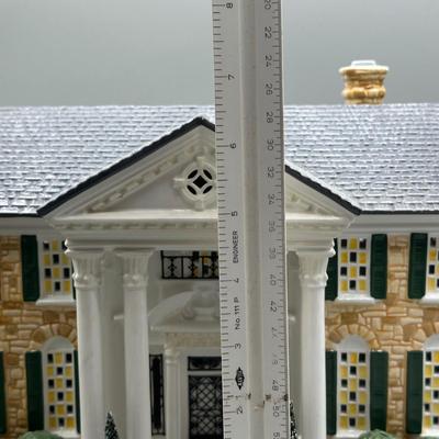 LOT 91B: Department 56/Elvis Collection