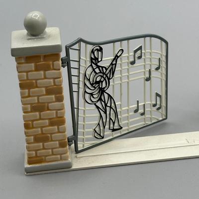 LOT 91B: Department 56/Elvis Collection