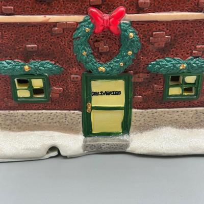 LOT 100B: Vintage Disney Main St Diner Christmas Village Ceramic House w/ Figurines