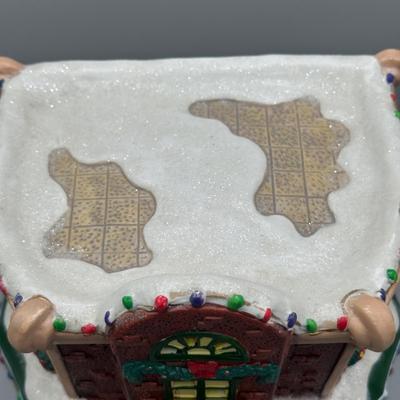 LOT 100B: Vintage Disney Main St Diner Christmas Village Ceramic House w/ Figurines