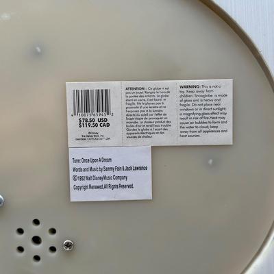 LOT 103B: Disney Princess Snow Globe Music Box