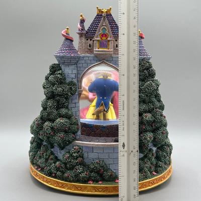 LOT 103B: Disney Princess Snow Globe Music Box