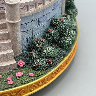 LOT 103B: Disney Princess Snow Globe Music Box