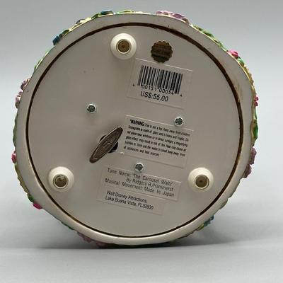 LOT 105B: Disney's Mickey & Minnie Mouse Musical Carousel Snow Globe