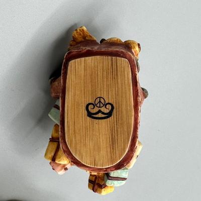 LOT 106B: Tribute to Firefighters Figurine by Charles Boyer & Harmony Kingdom Trinket Boxes