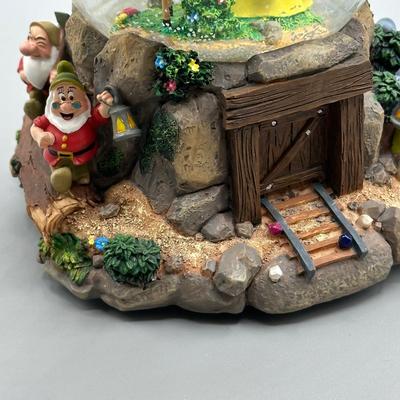 LOT 108B: Disney Cinderella Musical Snow Globe & Snow White & The Seven Dwarfs