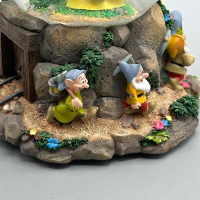 LOT 108B: Disney Cinderella Musical Snow Globe & Snow White & The Seven Dwarfs