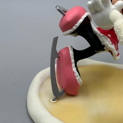 LOT 112B: Minnie Mouse x Snow Babies Department 56 Decor