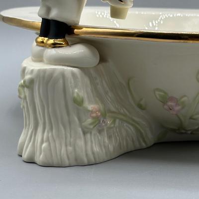LOT 113B: Lenox Mickey & Minnie’s Afternoon Picnic Bowl/Mickey & Minnie Teapot