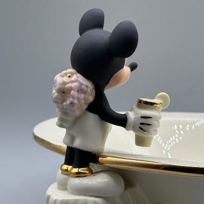 LOT 113B: Lenox Mickey & Minnie’s Afternoon Picnic Bowl/Mickey & Minnie Teapot