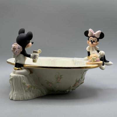 LOT 113B: Lenox Mickey & Minnie’s Afternoon Picnic Bowl/Mickey & Minnie Teapot