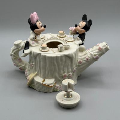 LOT 113B: Lenox Mickey & Minnie’s Afternoon Picnic Bowl/Mickey & Minnie Teapot