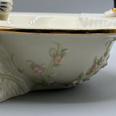 LOT 113B: Lenox Mickey & Minnie’s Afternoon Picnic Bowl/Mickey & Minnie Teapot