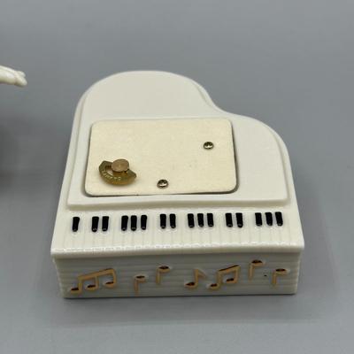 LOT 116B: Lenox Dancing til Dawn & Mickey and Minnie’s Magical Dance