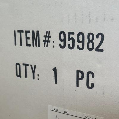 LOT 120B: Vintage Disney Minnie’s Yoo Hoo Musical Snow Globe