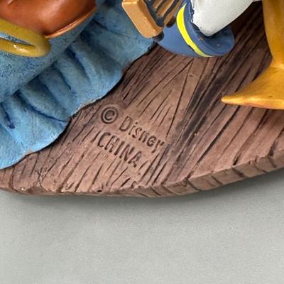 LOT 120B: Vintage Disney Minnie’s Yoo Hoo Musical Snow Globe