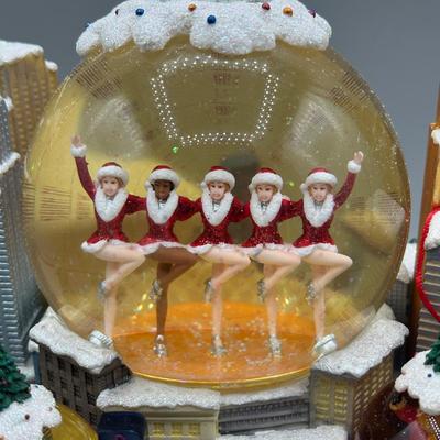 LOT 123B: Radio City Christmas Spectacular Snow Globe & Elvis Anniversary Clock