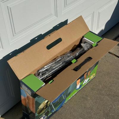 LOT 124B: Emson Chair Gym NIB