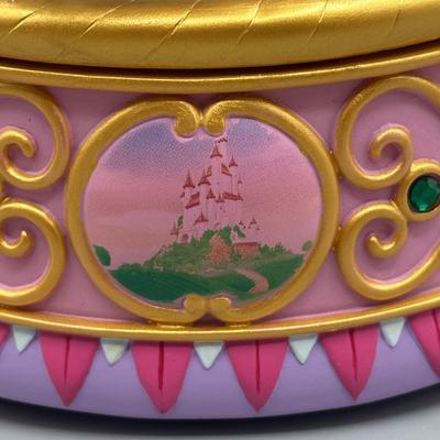 LOT 130B: Disney Multi Princess Carousel Musical Snow Globe