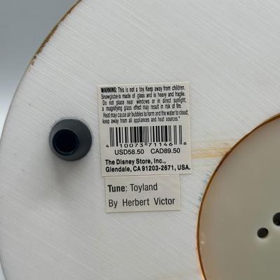 LOT 135B: Vintage Disney Pinocchio & Blue Fairy Musical Snow Globe