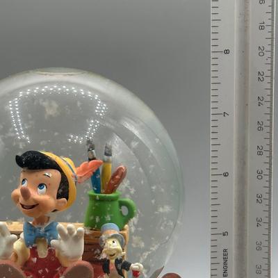 LOT 135B: Vintage Disney Pinocchio & Blue Fairy Musical Snow Globe
