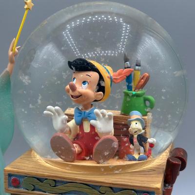 LOT 135B: Vintage Disney Pinocchio & Blue Fairy Musical Snow Globe