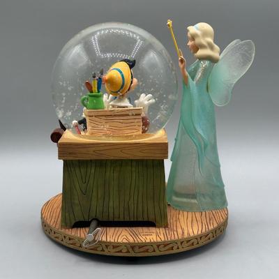 LOT 135B: Vintage Disney Pinocchio & Blue Fairy Musical Snow Globe