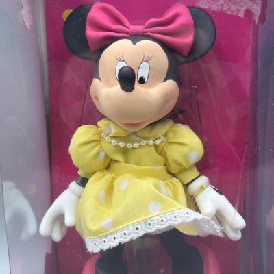 LOT 137B: Disney Wishes Can Come True Coin Bank & Mickey/Minnie Mouse Nutcrackers in Box